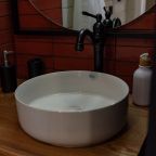 Дом (Жокей), База отдыха EOS