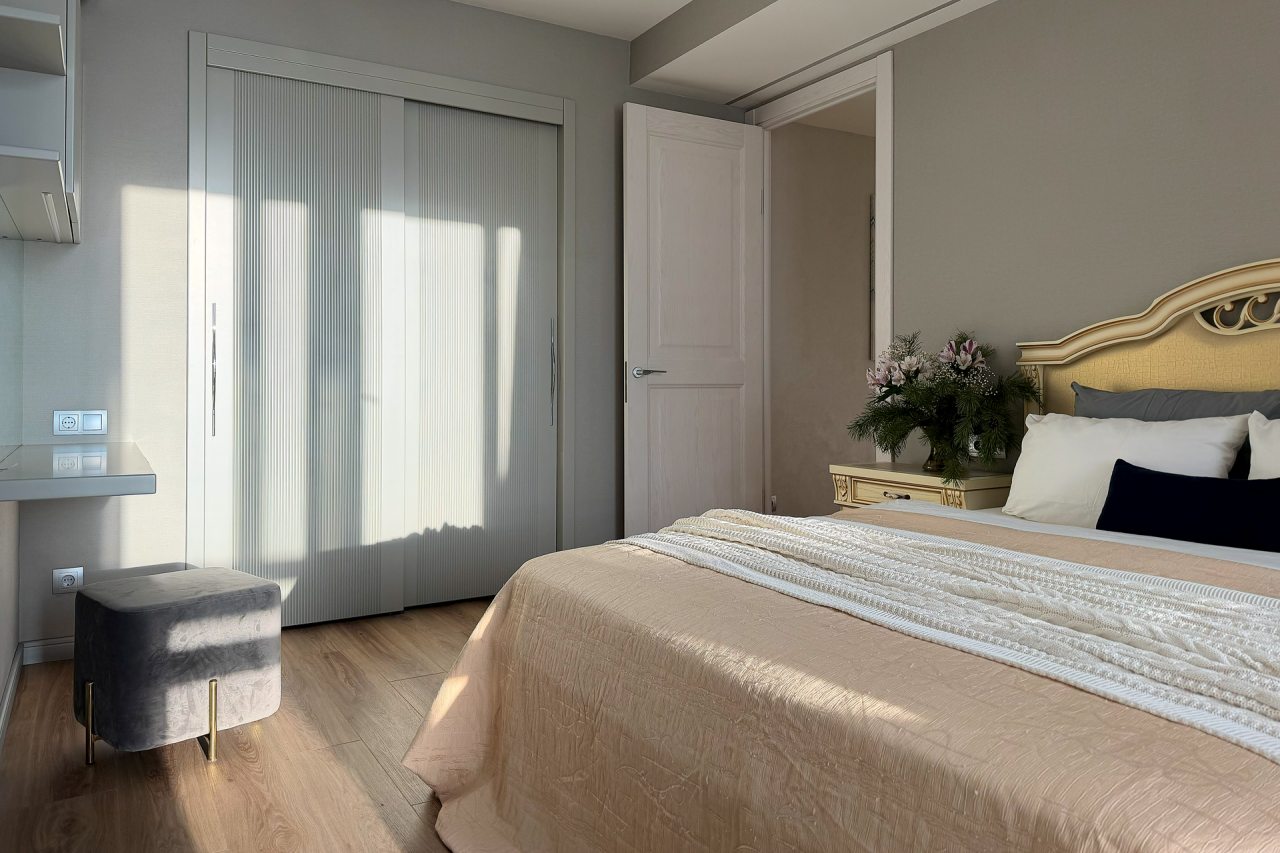 Четырехместный, Апартаменты На улице Героя Костина 1