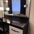 Люкс (Двухкомнатный люкс с кухней), Отель Вятские улочки Алые паруса