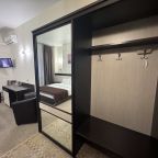 Люкс (Люкс с двухспальной кроватью), Отель Вятские улочки Алые паруса