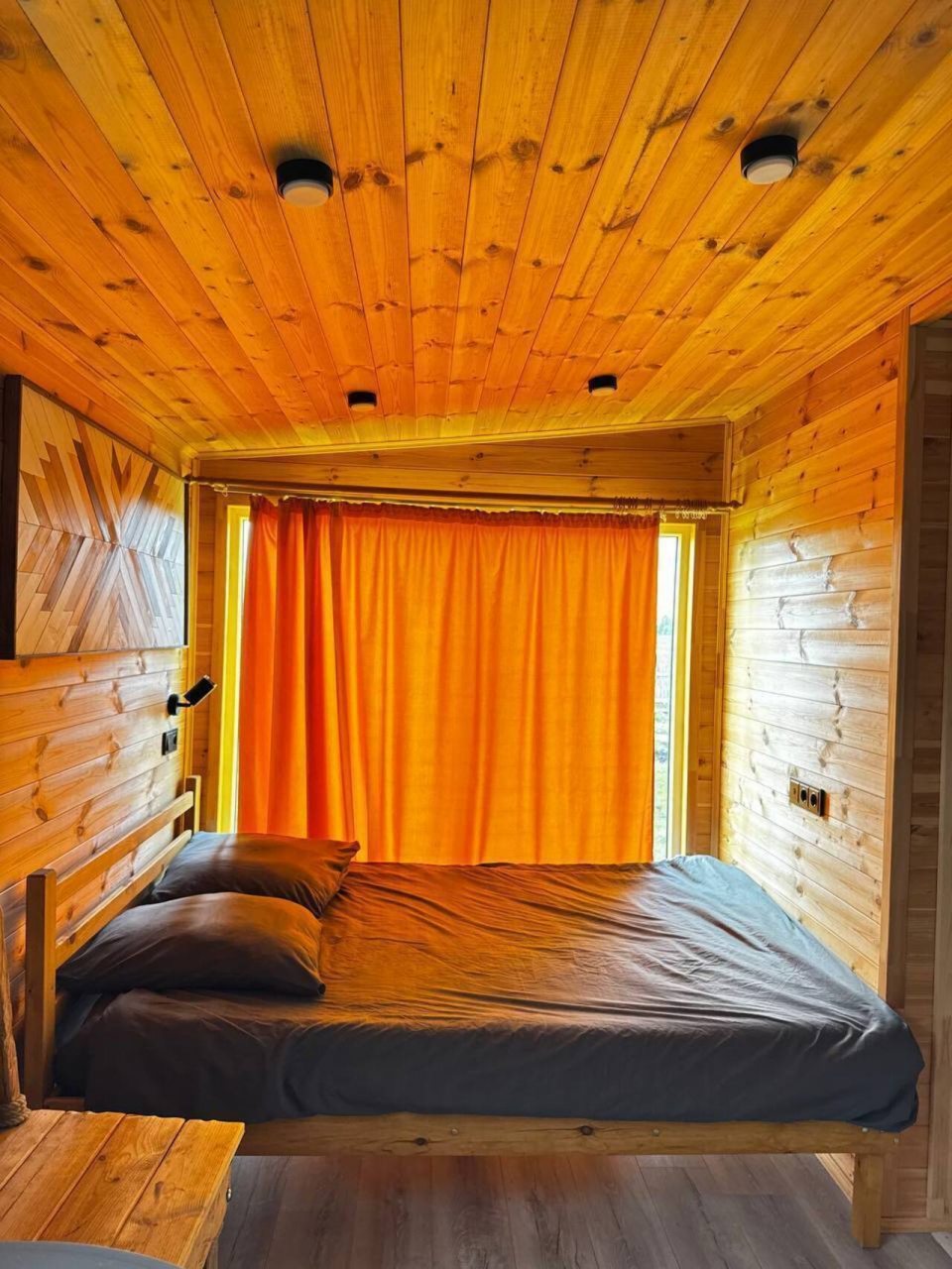 Коттедж (Притёсы АЙЛЭНД - Дом 2), Коттедж Притёсы Айлэнд