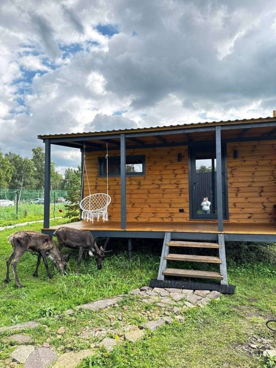 Своя ухоженная территория, Коттедж Притёсы Айлэнд