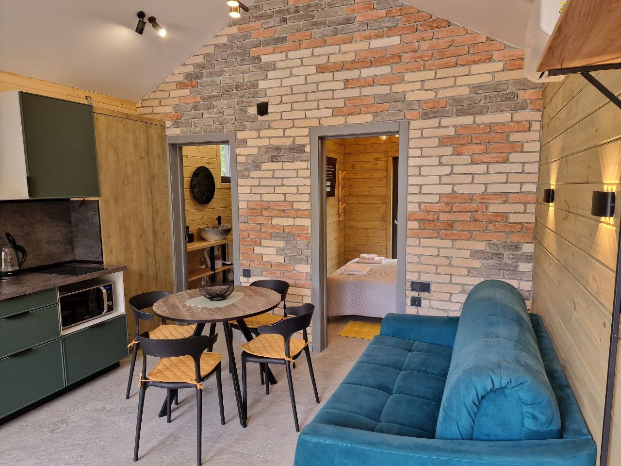 Дом (Gedeon House 30), Гостевой дом Gedeon House