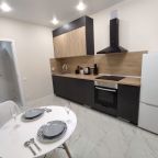 Поздний отъезд, Апартаменты Уютные в ЖК Семейный (Спутник)