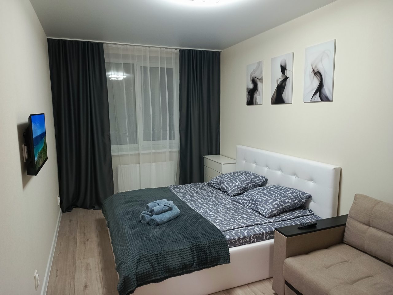 Поздний отъезд, Апартаменты Уютные в ЖК Семейный (Спутник)