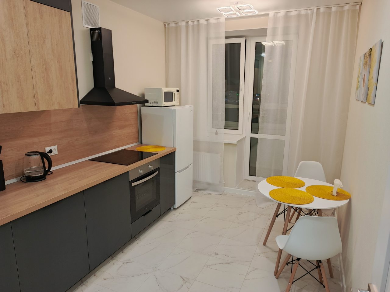 Четырехместный, Апартаменты Уютные в ЖК Семейный (Спутник)