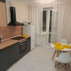 Четырехместный, Апартаменты Уютные в ЖК Семейный (Спутник)