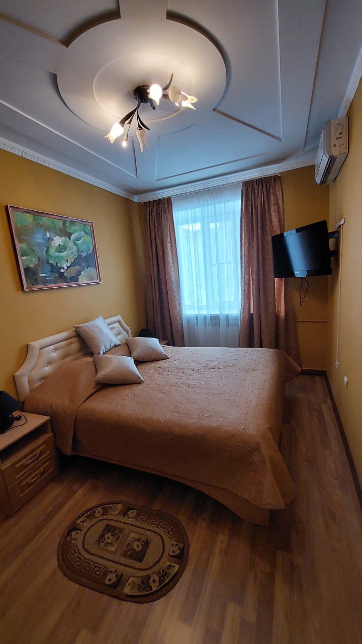 Полулюкс, Гостиница Гостевой дом Инта