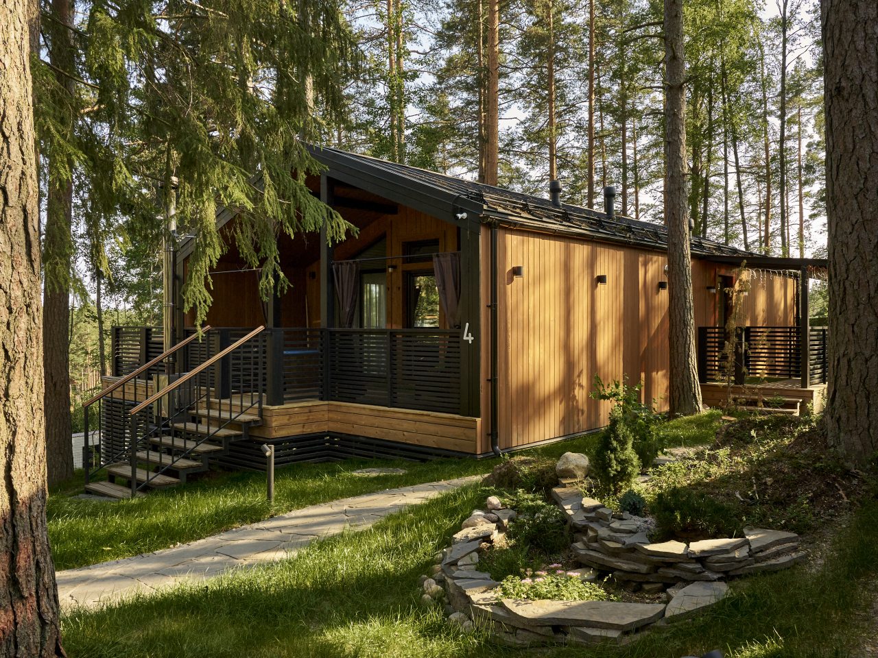 Дом (Дом с Гриль-домом №4), База отдыха LAND BREEZE