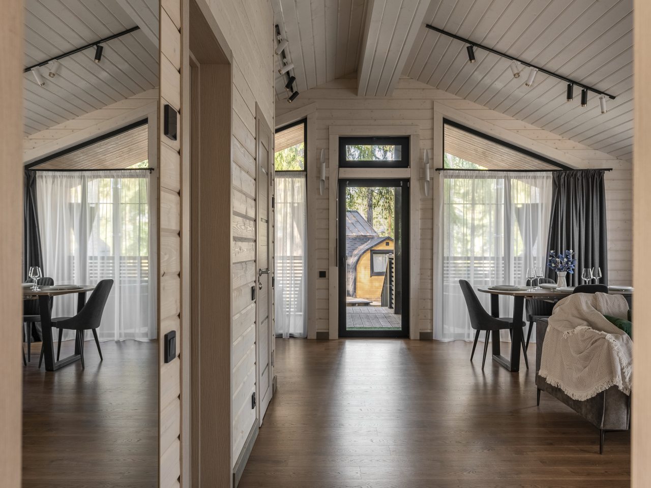 Дом (Дом с Гриль-домом №4), База отдыха LAND BREEZE