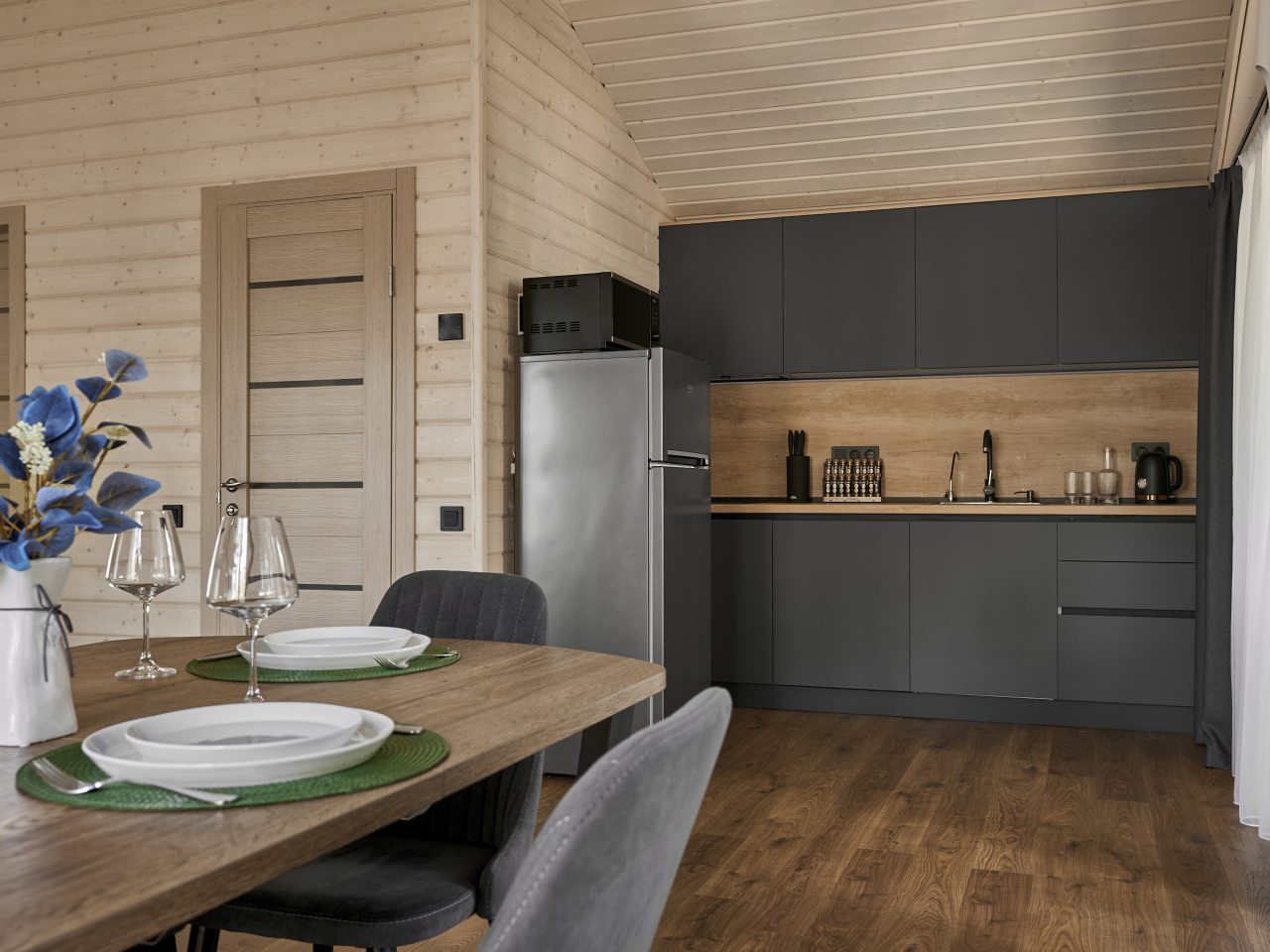 Дом (Дом с Гриль-домом №4), База отдыха LAND BREEZE