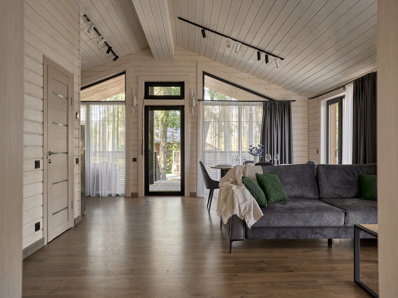 Дом (Дом с Гриль-домом №4), База отдыха LAND BREEZE