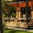 Своя ухоженная территория, База отдыха LAND BREEZE