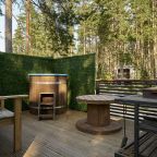 Своя ухоженная территория, База отдыха LAND BREEZE