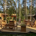 Своя ухоженная территория, База отдыха LAND BREEZE