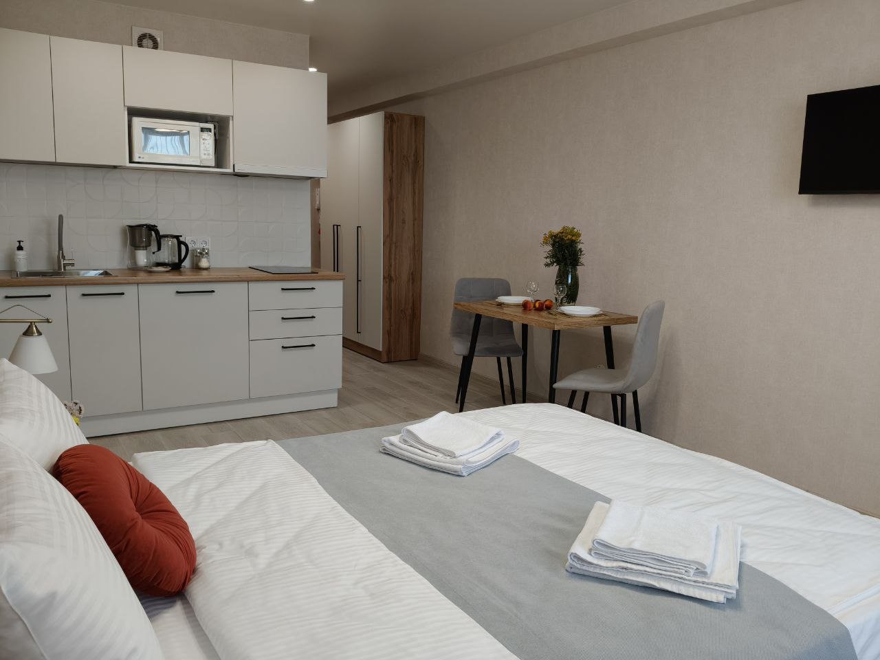 В студии есть все необходимое и даже чуть больше