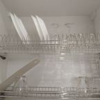 Вся необходимая посуда для приема и приготовления пищи