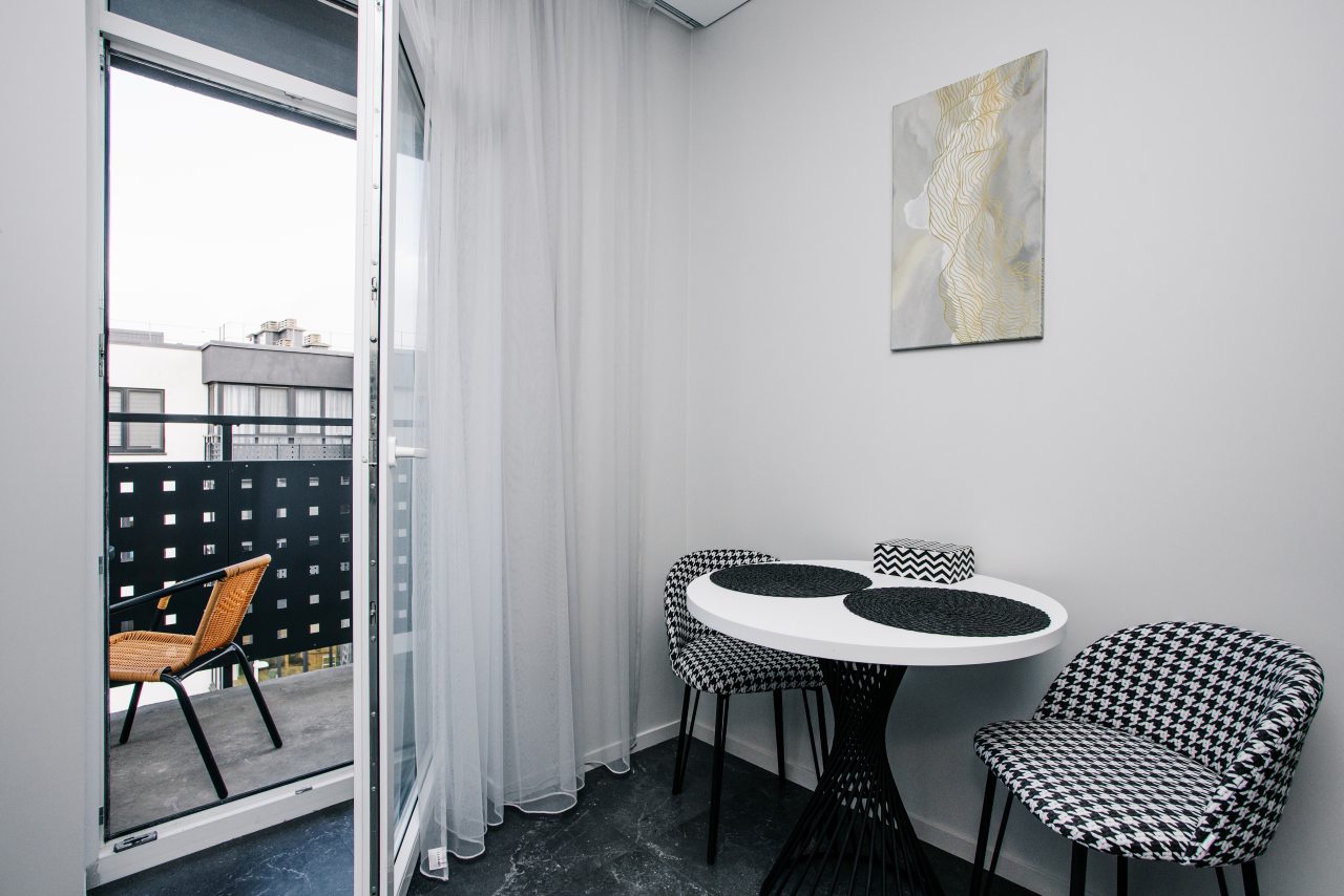 Апартаменты (Sky dream), Апартаменты Посутки на Орудийной 32В