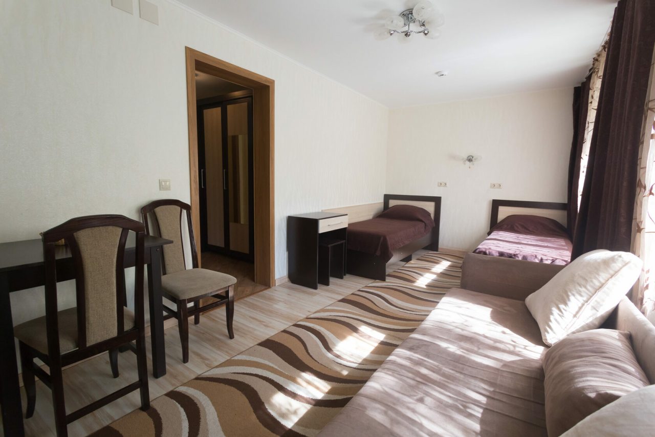 Трёхместный и более (Стандарт 3х местный 3 корпус), База отдыха Чебаркуль