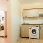 Студио (Студия 4), Апартаменты Дзамбала