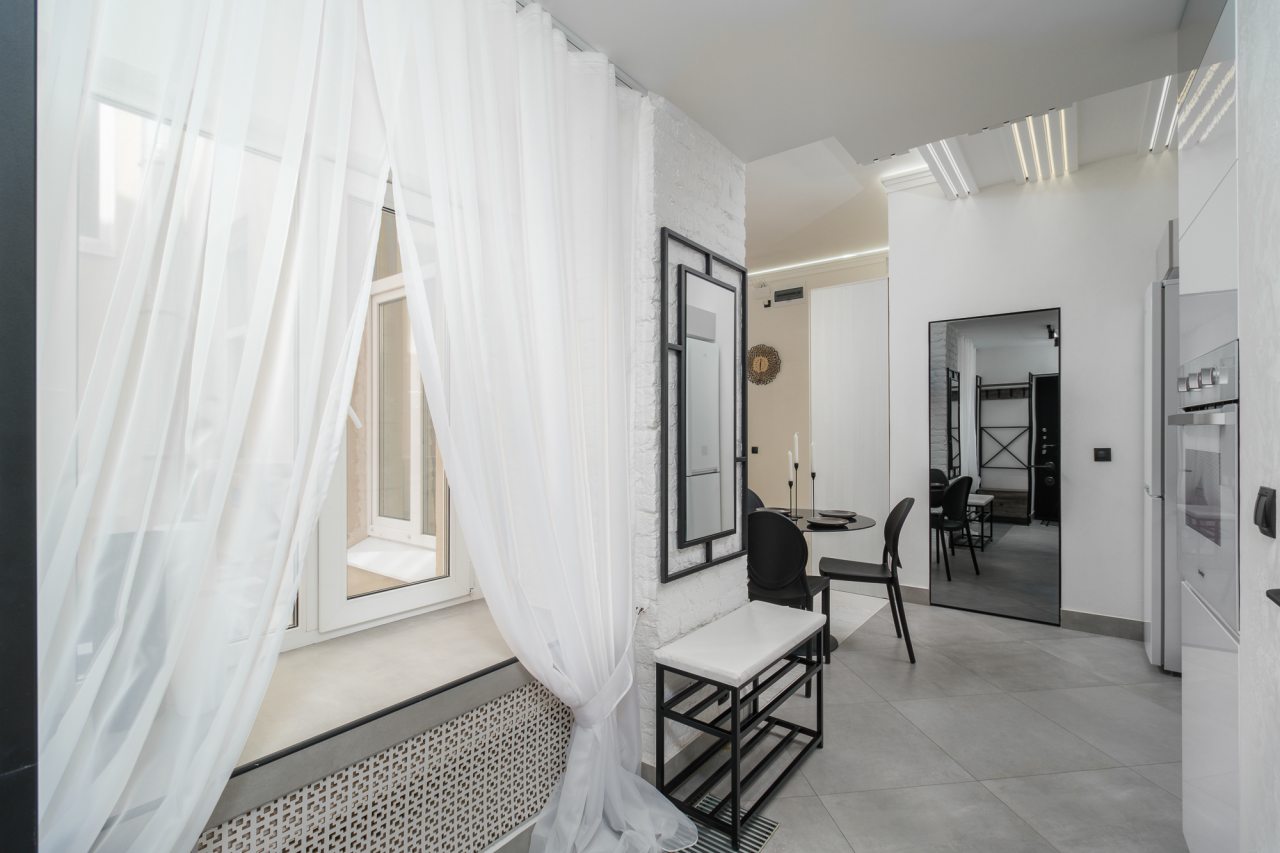 Апартаменты (Четыре комнаты), Апартаменты Видовые на канале Грибоедова