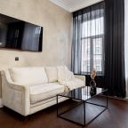 Апартаменты (Четыре комнаты), Апартаменты Видовые на канале Грибоедова