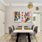 Кухня в апартаментах 55м2