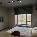 Семейный (Atmosfera Sna. Дизайнерские апарты с амбициями в МАКИ), Апартаменты Atmosfera Sna на Маковского 6