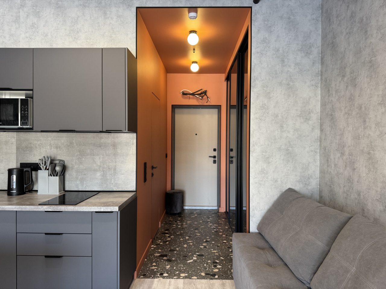 Семейный (Atmosfera Sna. Дизайнерские апарты с амбициями в МАКИ), Апартаменты Atmosfera Sna на Маковского 6