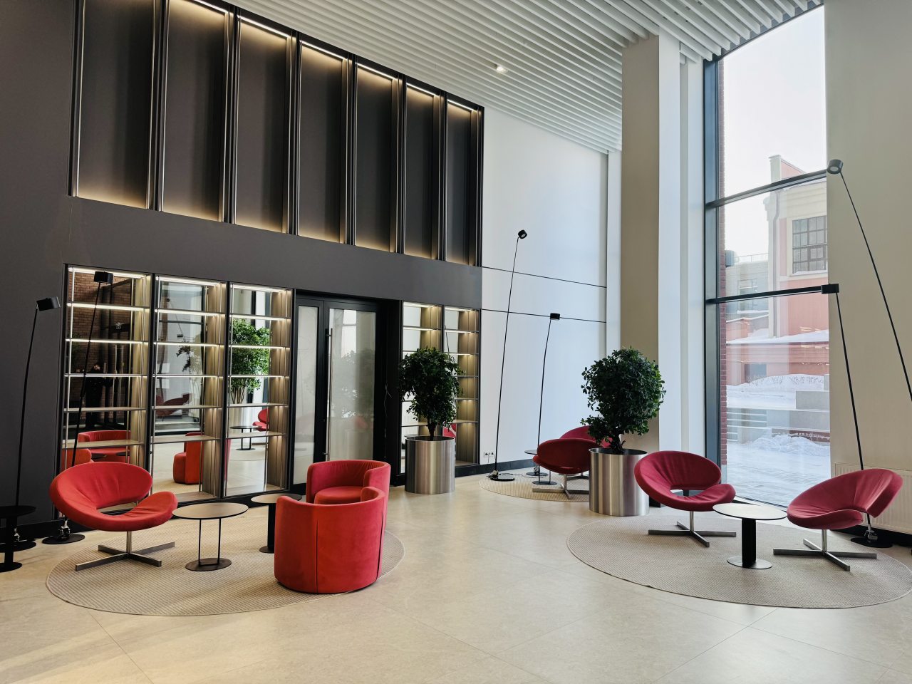 Семейный (Atmosfera Sna. Дизайнерские апарты с амбициями в МАКИ), Апартаменты Atmosfera Sna на Маковского 6