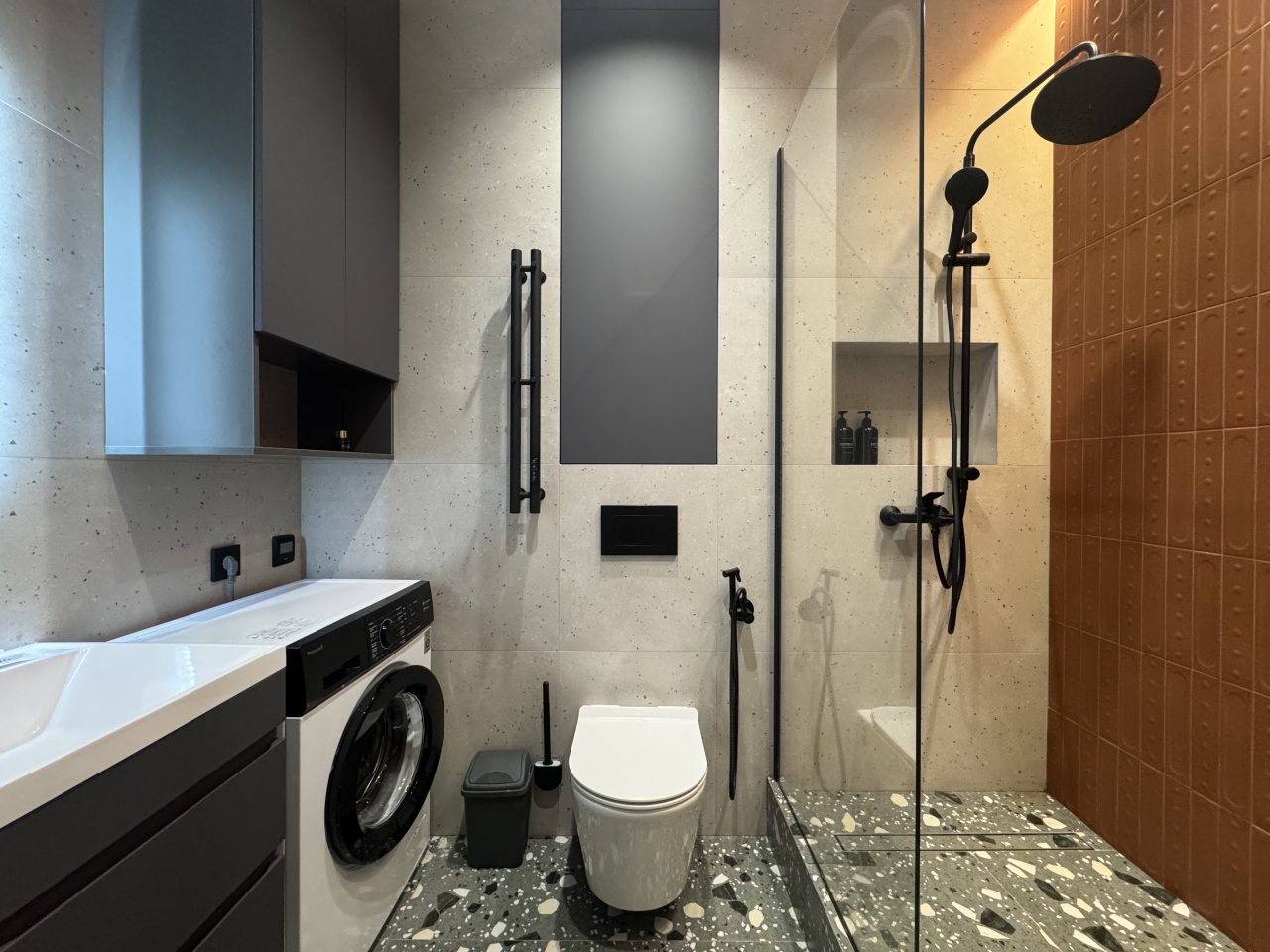 Апартаменты (Atmosfera Sna. Акцентная студия у Михайловской набережной в МАКИ), Апартаменты Atmosfera Sna на Маковского 6