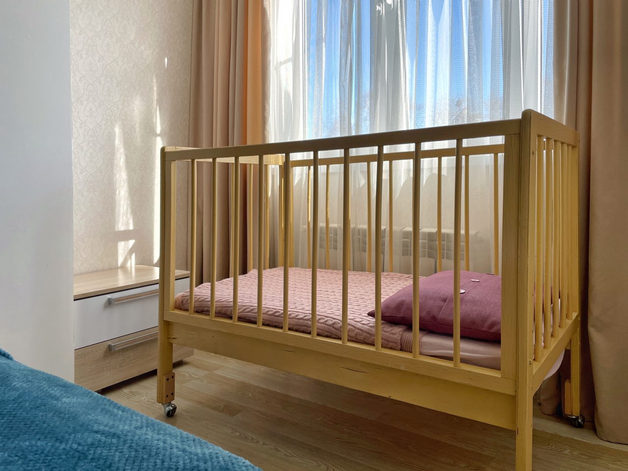 кроватка....................................................