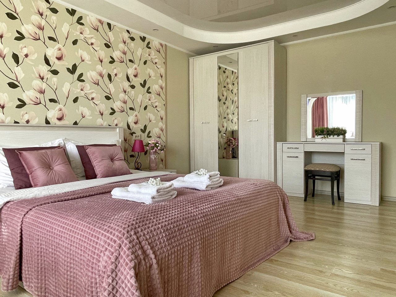 Жильё полностью ваше, Апартаменты Шикарные в самом центре