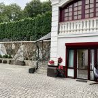 Автостоянка / Парковка, Апартаменты Студия в самом центре города