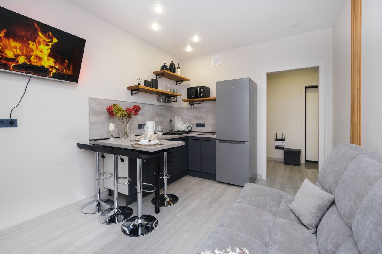 Трёхместный и более (С красивым видом на 11 этаже), Апартаменты Room Hotel на Ипподромская 12