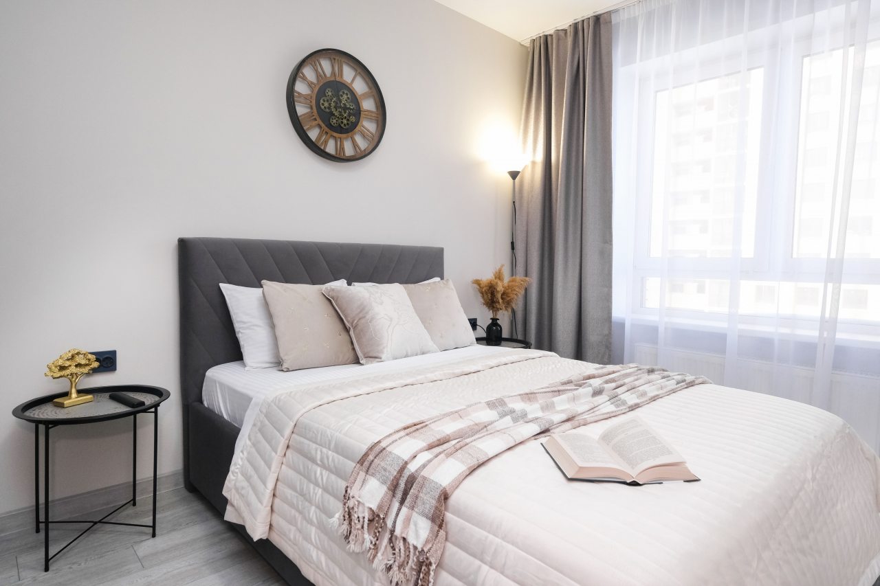 Трёхместный и более (С красивым видом на 11 этаже), Апартаменты Room Hotel на Ипподромская 12