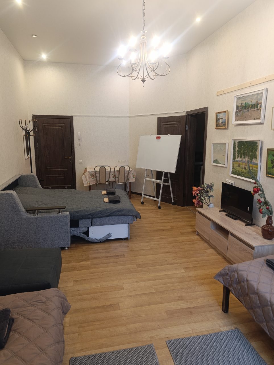 Апартаменты, Апартаменты на Марата