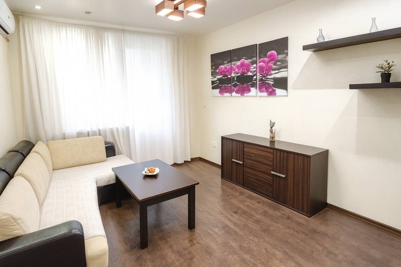 Апартаменты на Уссурийской 2, Самара