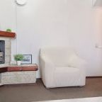 Апартаменты (Квартира на Молодогвардейской 240), Апартаменты на Молодогвардейской 240