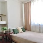 Апартаменты (Квартира на Молодогвардейской 240), Апартаменты на Молодогвардейской 240