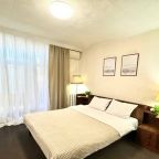 Апартаменты (Квартира на Молодогвардейской 240), Апартаменты на Молодогвардейской 240