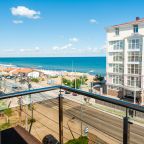 Вид на море, Гостиница Кристалл