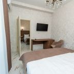 Люкс (Kюкс 2-х комнатный с видом на море), Гостиница Кристалл