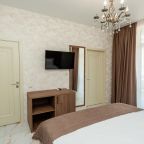 Люкс (Kюкс 2-х комнатный с видом на море), Гостиница Кристалл