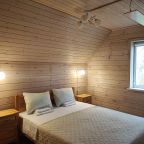 Семиместный (Деревянный коттедж (половина 1Л) 2 этажа), Гостевой дом Лукино-Парк