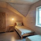 Семиместный (Деревянный коттедж (половина 1Л) 2 этажа), Гостевой дом Лукино-Парк