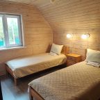 Шестиместный (Деревянный коттедж (половина 1П) 2 этажа), Гостевой дом Лукино-Парк