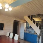 Семиместный (Деревянный коттедж (половина 2Л) 2 этажа), Гостевой дом Лукино-Парк