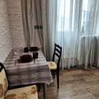 Трёхместный и более (Апартаменты), Апартаменты Хорошие в  новостройке на ул Бережок