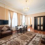 Квартира (У Дворцовой площади с камином), Апартаменты У Дворцовой площади с камином